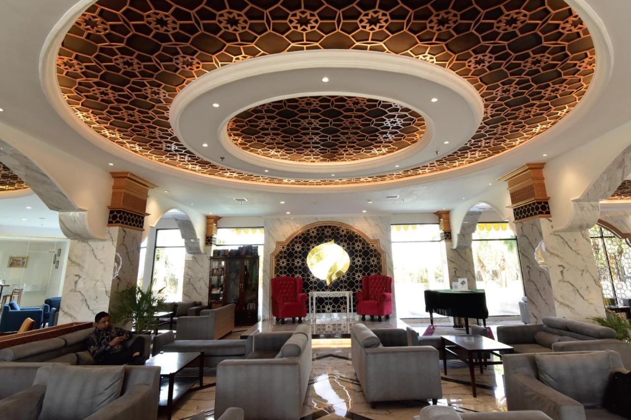 Hermes Palace Hotel Banda Aceh Buitenkant foto