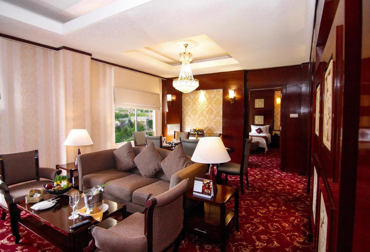Hermes Palace Hotel Banda Aceh Buitenkant foto