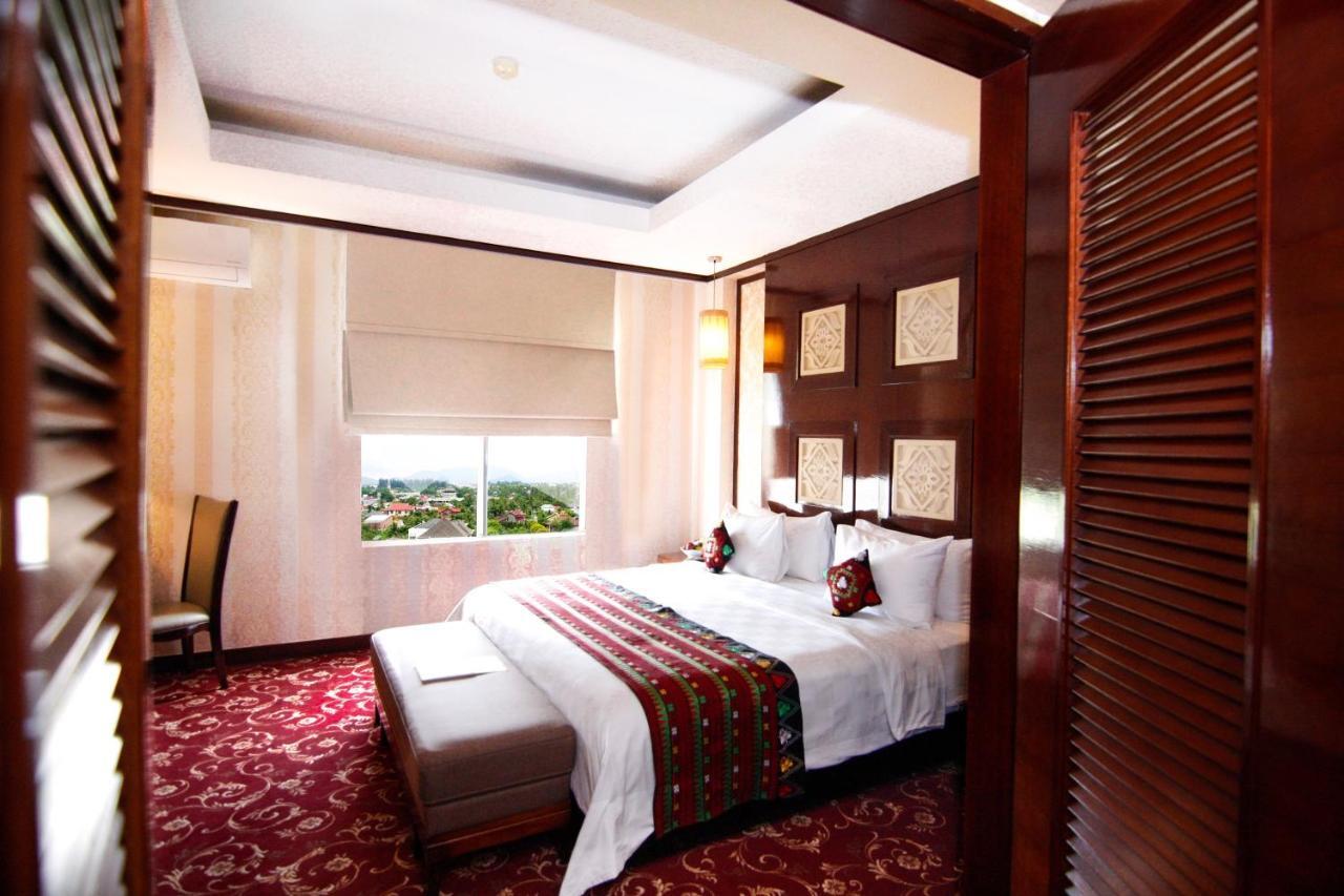 Hermes Palace Hotel Banda Aceh Buitenkant foto