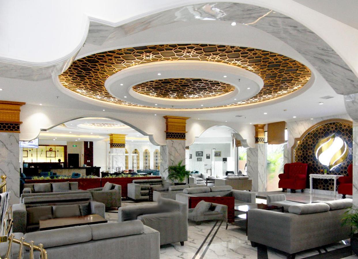 Hermes Palace Hotel Banda Aceh Buitenkant foto