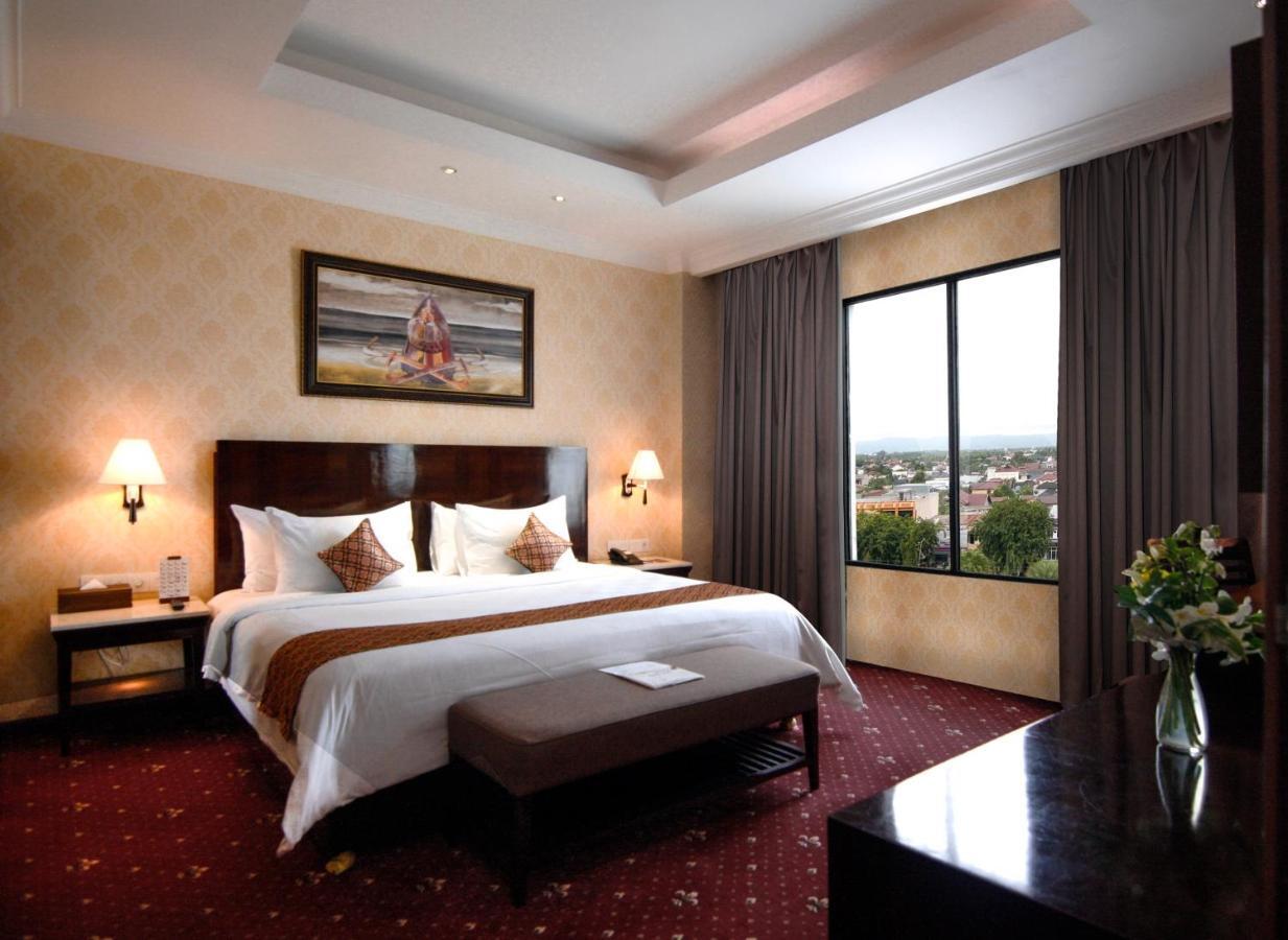 Hermes Palace Hotel Banda Aceh Buitenkant foto