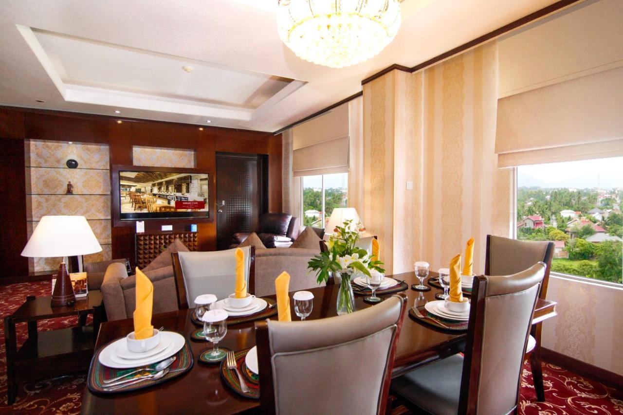 Hermes Palace Hotel Banda Aceh Buitenkant foto