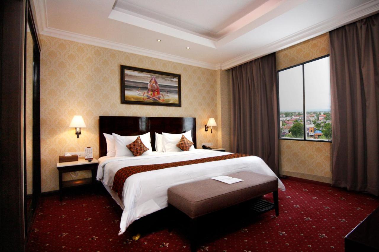 Hermes Palace Hotel Banda Aceh Buitenkant foto