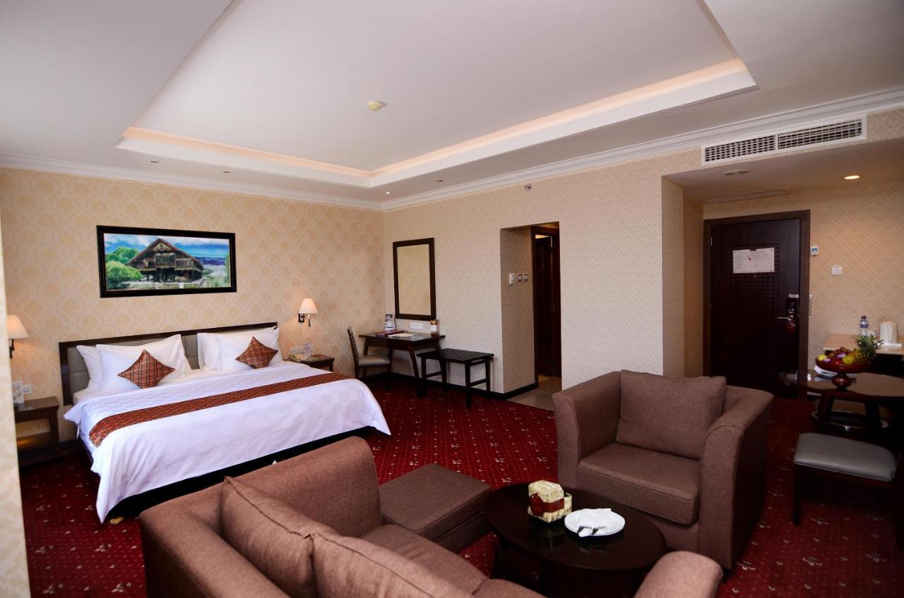 Hermes Palace Hotel Banda Aceh Buitenkant foto