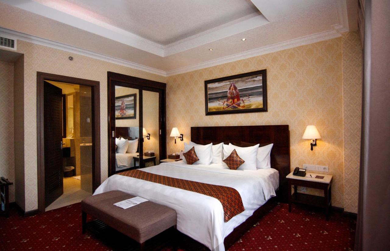 Hermes Palace Hotel Banda Aceh Buitenkant foto